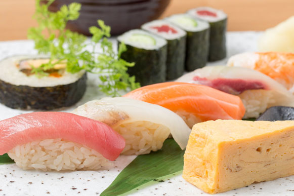 公式 Sushi Sake いぶき東京駅 Tekko Avenue店 季節鮮魚を美しく 美味しく楽しむ